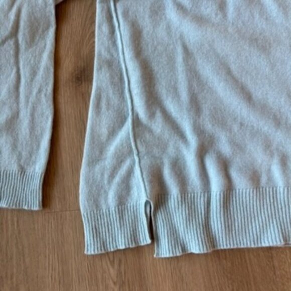 ** Alaskan Cashmere Boxy Crewneck Cashmere Sweater Blue Medium - Picture 2 of 8